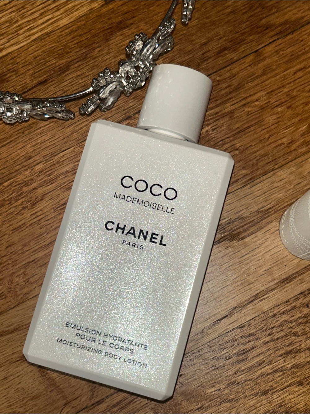 CHANEL Coco Mademoiselle Shimmery White Body Lotion Emulsion Hydrate New 200 ML